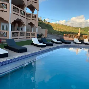 La Heliconia & Day *** St. George's